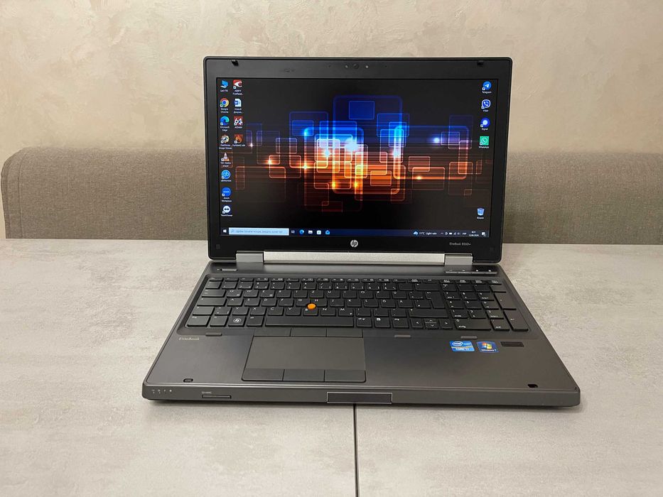 Ноутбук HP EliteBook 8560w / 15.6" FHD / i7-2630QM / 16GB / 256GB SSD / NVIDIA Quadro 1000M 2GB