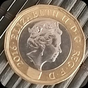 Moeda One pound  2016