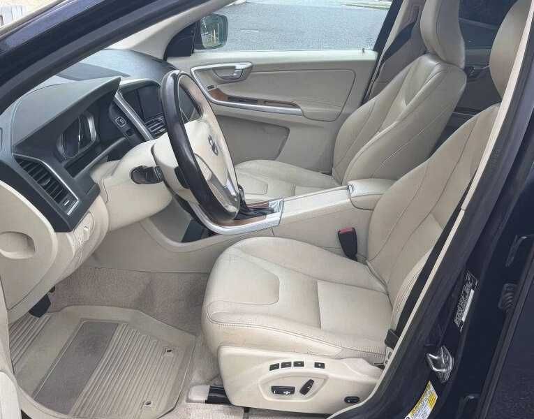 2016 Volvo XC60 T5 Platinum