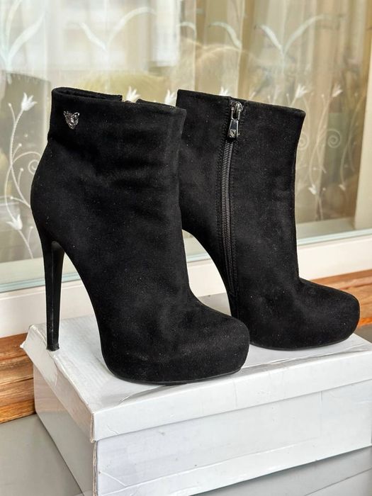 Демісизоні ботинки, натуральна замша