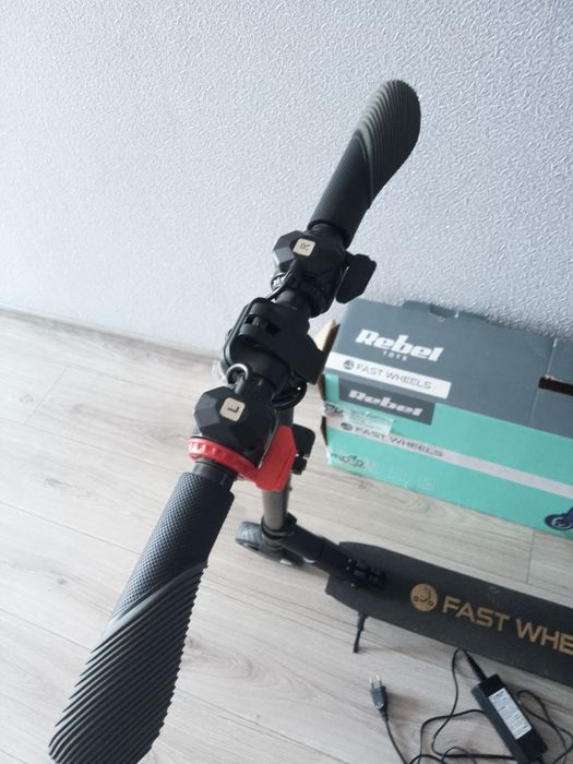 Електросамокат  привезений з Європи новий