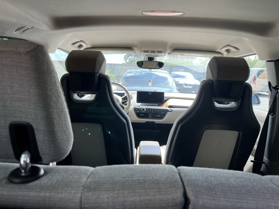 Електромобіль BMW I3