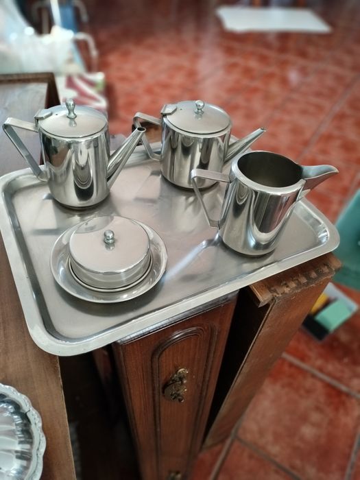 Tabuleiro inox de serviço