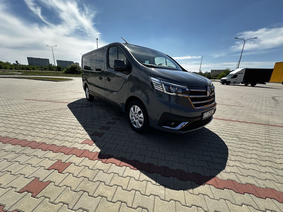 Wynajem busa 9os, Renault Trafic NOWY 2024 AUTOMAT. Wypożyczalnia