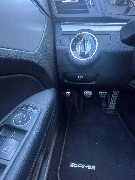 Mercedes-Benz E 250 AMG CDI - 230 000 km