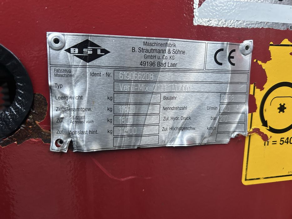 Wóz paszowy, paszowóz Strautmann verti mix 2000