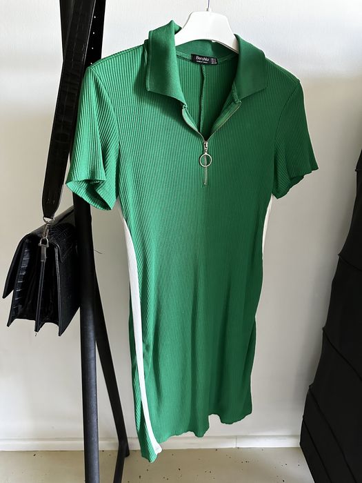 Obcisła sukienka Bershka