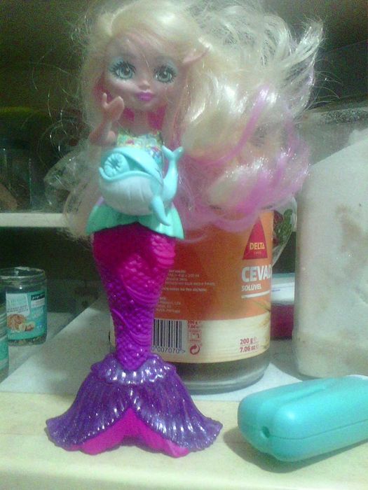boneca sereia enchantimals só boneca