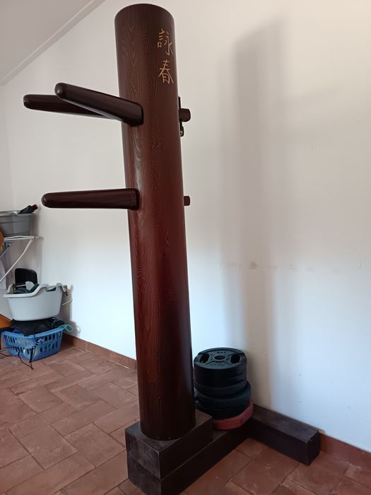 Wing chun boneco dummy