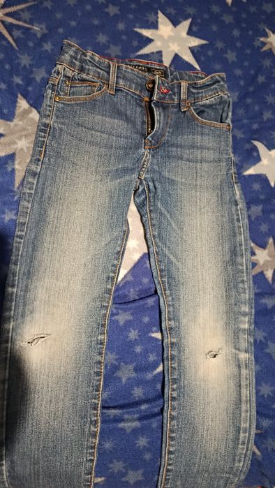 Calças de ganga coleção DENIM para crianças.