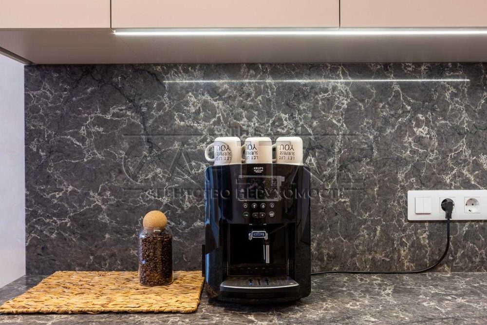 Перша здача Дизайнерська Варшавський + ГЕНЕРАТОР Ретровіль 50м