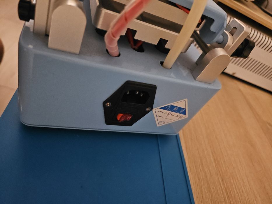 TBK-268 Separator i podgrzewacz automatyczny do telefonów LCD serwis