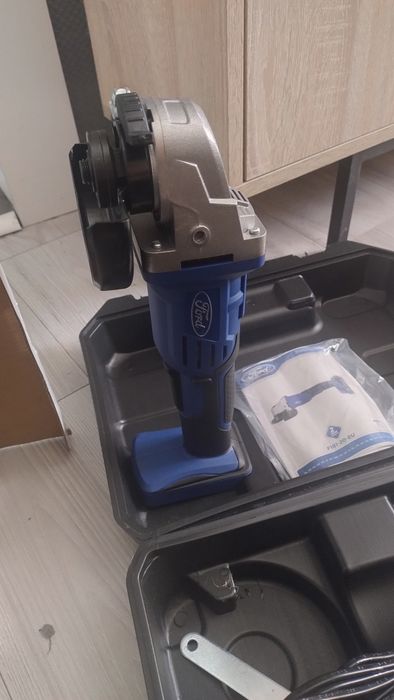 Nowa szlifierka kątowa flex Ford