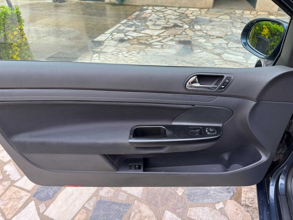 VW Golf V 1.4 Gasolina