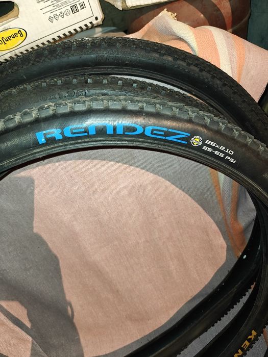 Заднее колесо (26),+ 2 ротора+ покрышка.