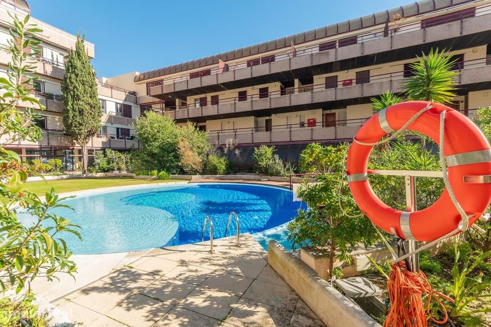 Apartamento T2 com jardim, Estoril, Cascais