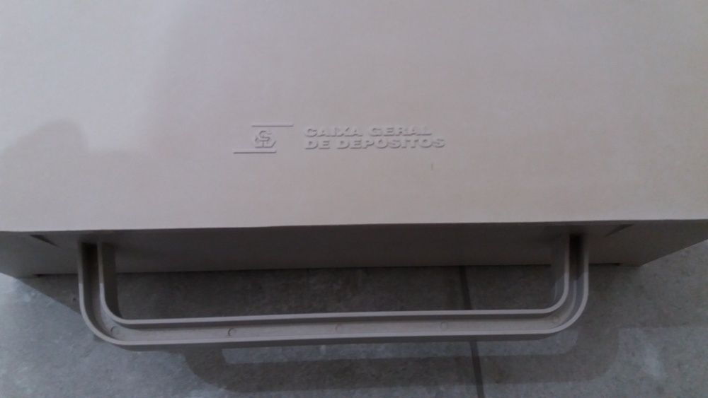 Colecionador numismática, mala da Caixa Geral de Depósitos