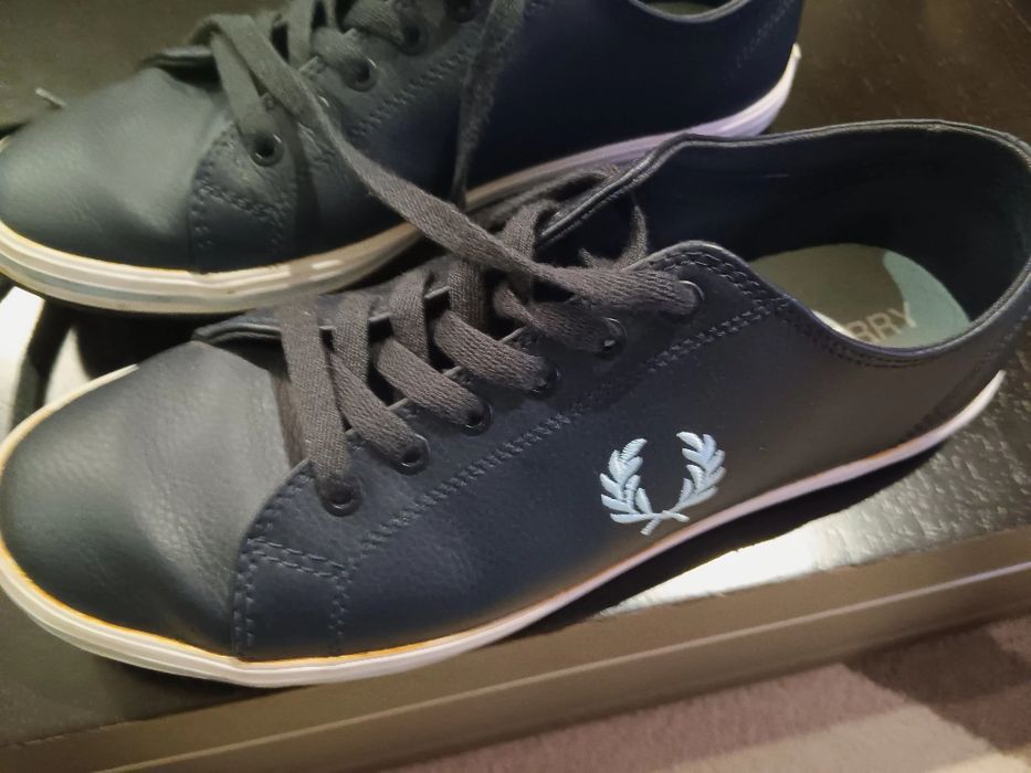 Sapatilhas fred perry tamanho 39