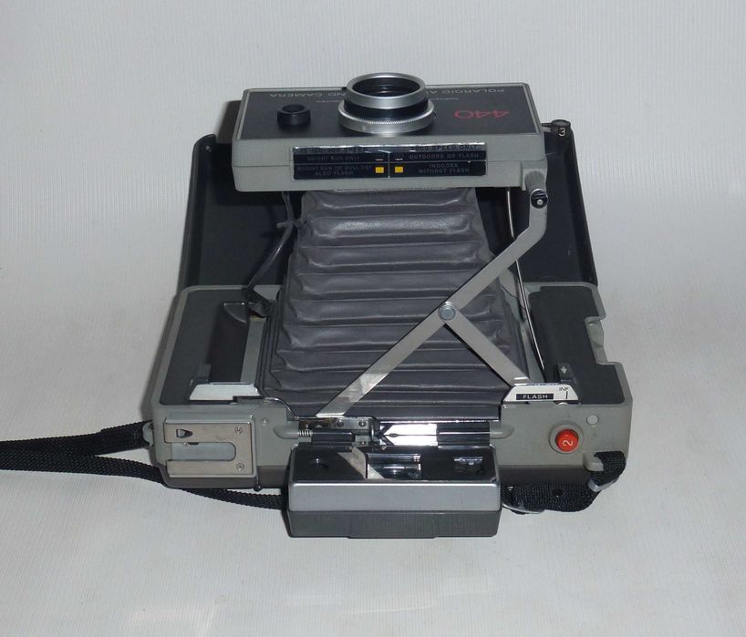 Polaroid 440 Автоматична складна фотокамера  для миттєвої зйомки