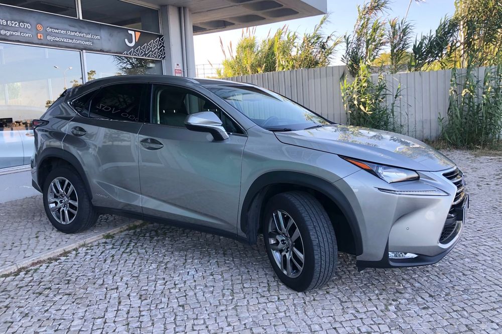 Lexus NX 300h Executive Plus