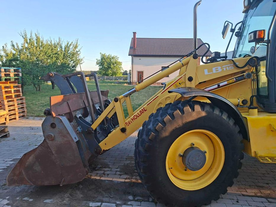 Koparko ładowarka New Holland LB115