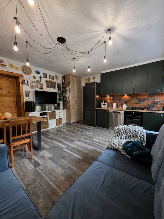 Funkcjonalne mieszkanie | 3 sypialnie + salon z kuchnią | 1 piętro | Ogrodzony parking – 2 prywatne miejsca | Bytom Śródmieście – Kleinfeld