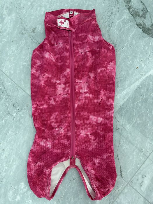 Roupa pós-cirúrgica cão / Dog recovery suit - Tam. 11 (27-32 kg / 63.8-74.8 lbs)
