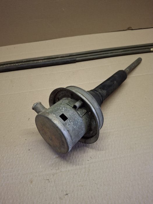 Wojskowa antena samochodowa 4m + uchwyt