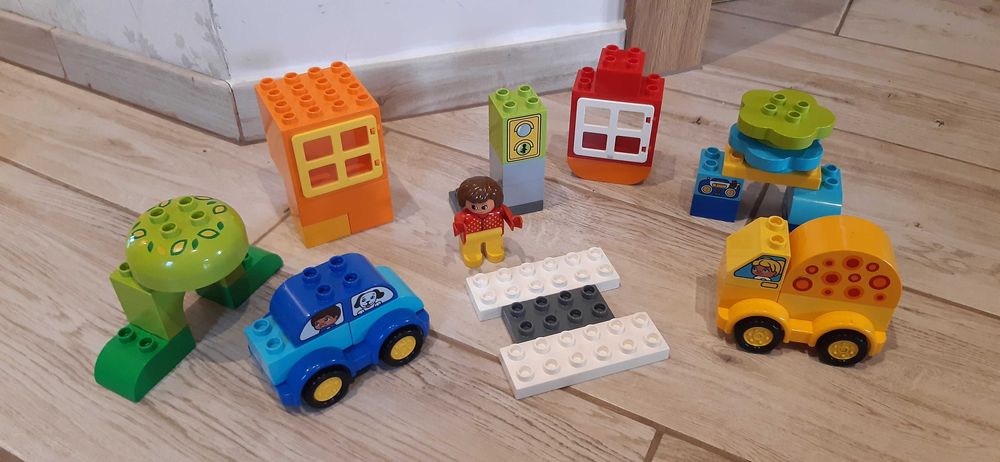 Klocki Lego Duplo mini Miasto + 2 auta + gratis