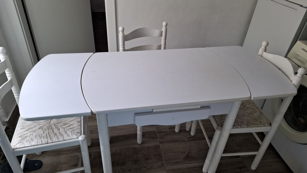 Messa  com 3 cadeiras