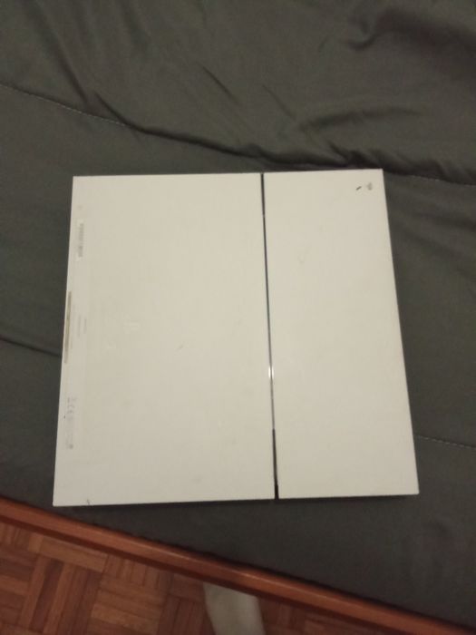 PS4 usada porém como nova