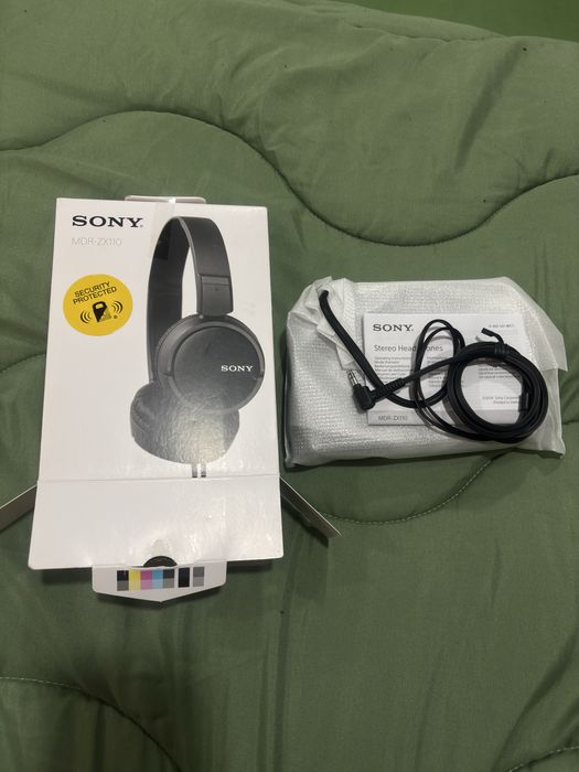 Auscultadores SONY MDR-ZX110 preto