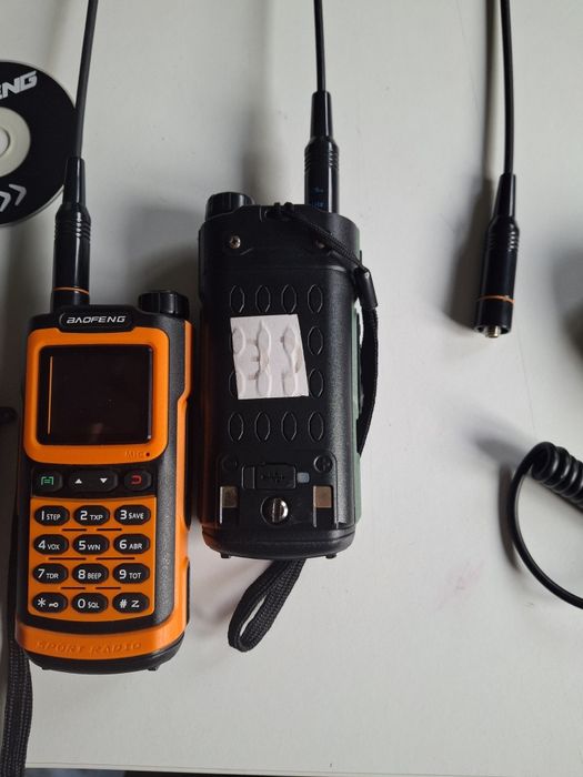 Walkie-Talkie Profissional USB-C | Longo Alcance | Lanterna + Scan Fre