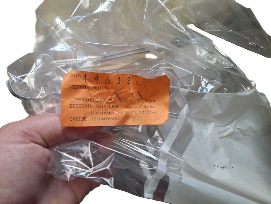 APROVEITE! VESTIDO DE NOIVA - usado 1 vez, mas em óptimo estado