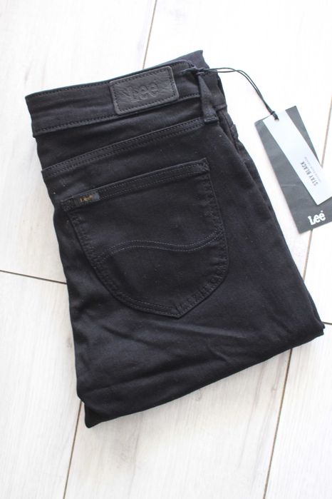czarne spodnie skinny lee