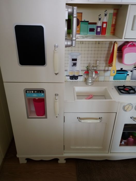 Duża kuchnia drewniana