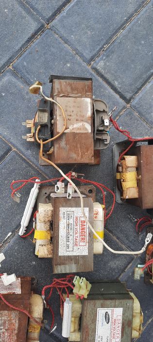 Transformator od mikrofali