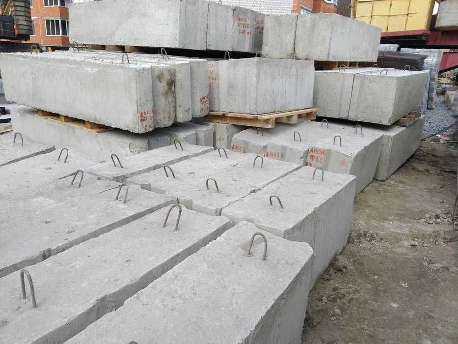 Фундаментний блок Погребище