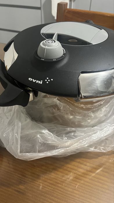 Panela de pressao Ovni