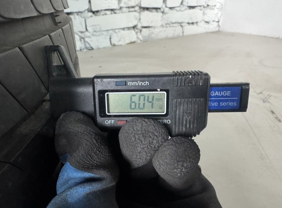 Літні шини Michelin 255/45 R20