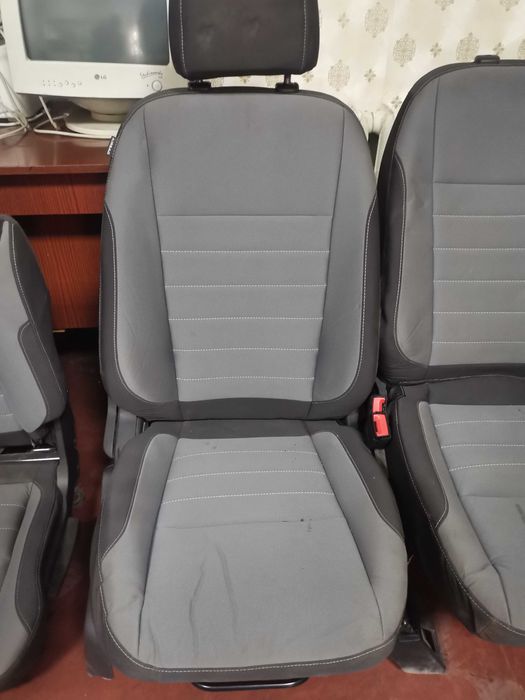 Салон, сиденья форд эскейп 2017