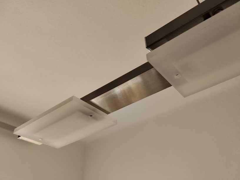 Candeeiro de teto regulável