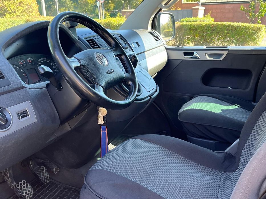 VW Multivan 2,5 TDI