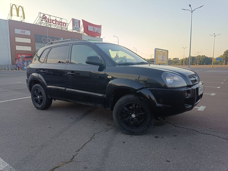 Продам Hyundai Tucson 2008 года 2.0 Газ/Бензин Автомат