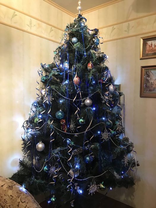 Ялинка штучна (искусственная ёлка), сосна)