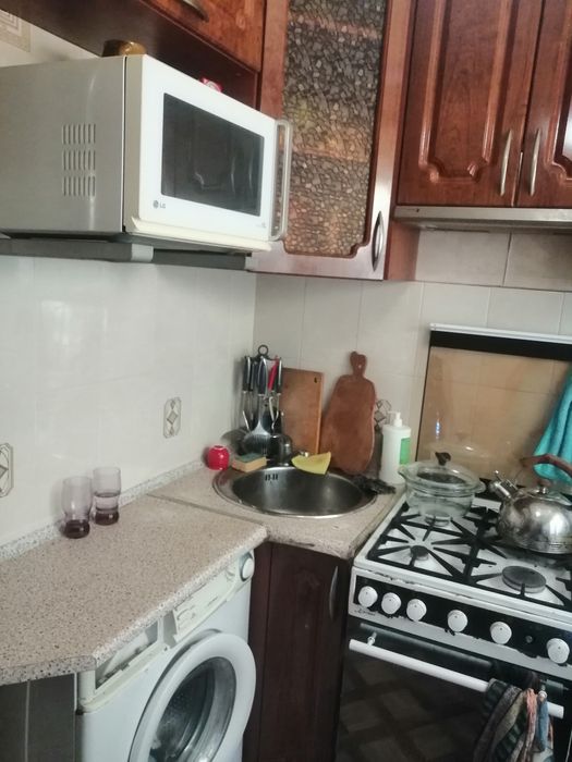 Сам 1  комнатную квартиру на Свитанке по улице Кропевницкого