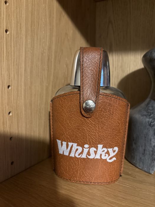 Cantil com capacidade de 15 cl