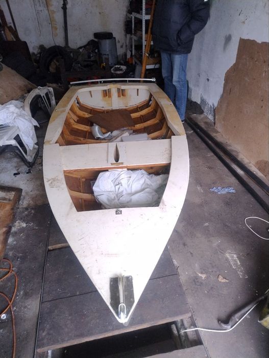 Швертбот (Лодка легка,вітрило, складна щогла,двигун, весла)