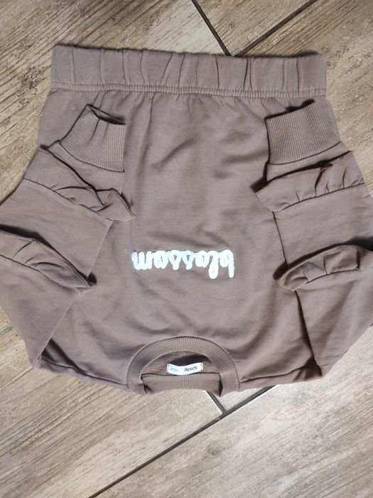 Śliczna brązowa bluza