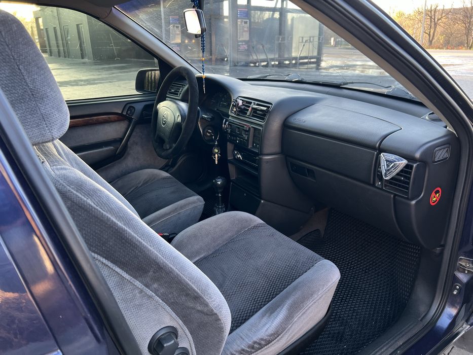 Продам дуже хороше авто Opel Vectra